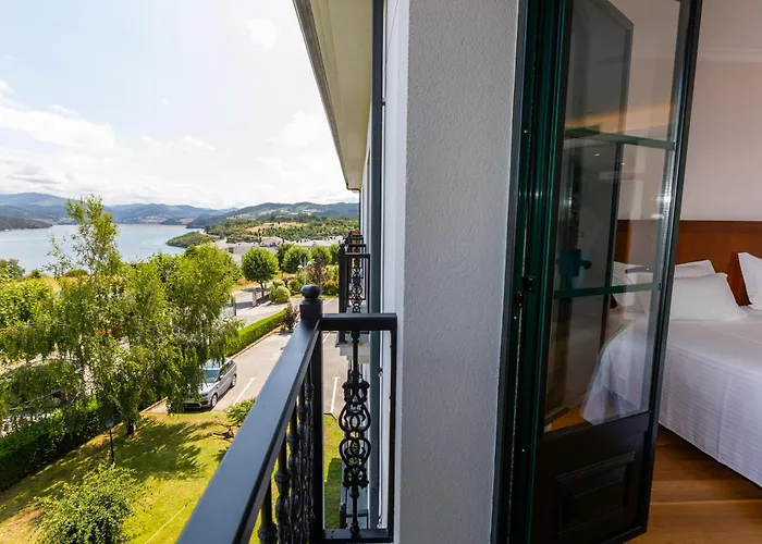 Otel O Cabazo Ribadeo